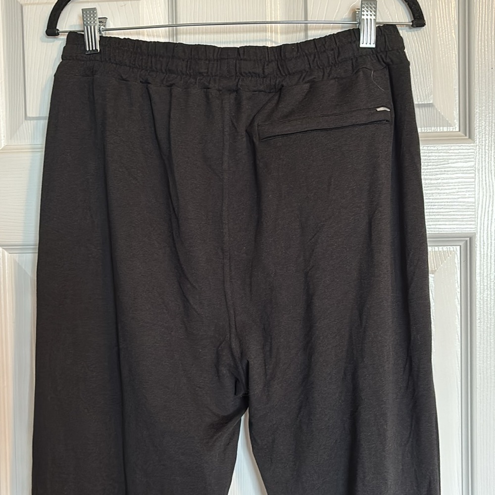 Vuori Black Sweatpants with White Drawstring - Picture 7 of 9